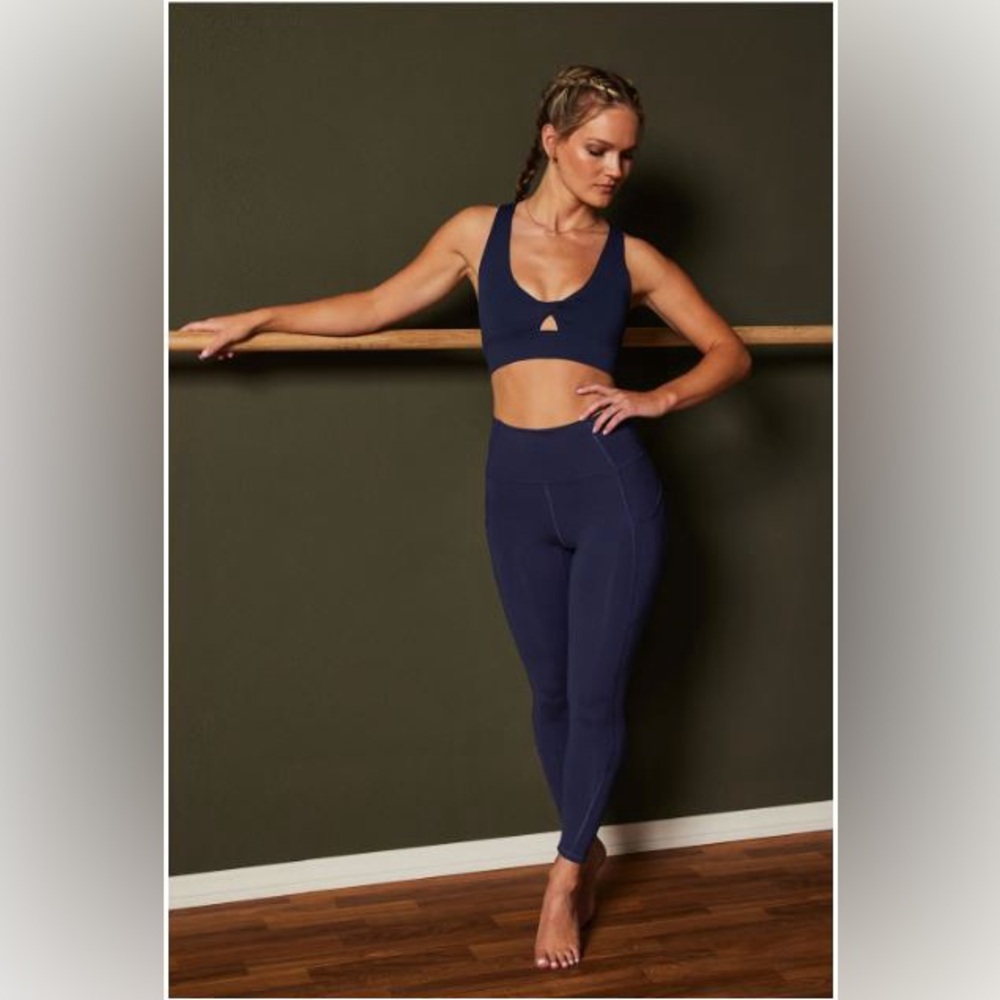 NWT- Fabletics PureLuxe HW Pocket Full length Leggings -DEEP NAVY (27” inseam)